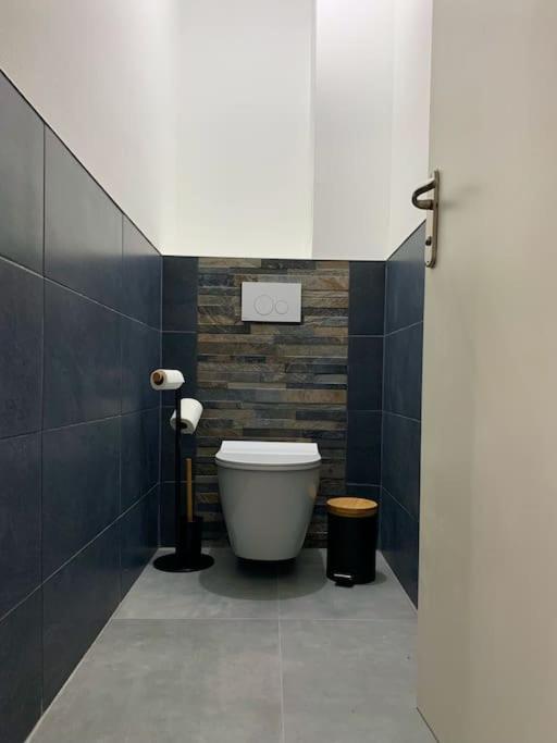 T1 Bis Cosy Et Spacieux - Wifi - Parking Gratuit 昂热 外观 照片